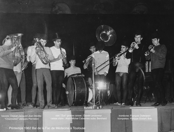 1962_Fanfare-Speciale-Archi_Bal-fac-medecine_1.jpg