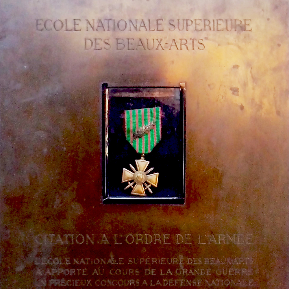 tb_PHOTO_Plaque_Croix-de-Guerre_ENSBA.jpg