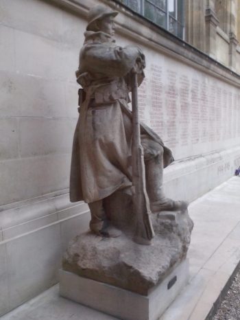 « Le Poilu » (Monument aux morts) 1924 / Pierre, Cour du Mûrier École Nationale des Beaux-Arts Paris - Jean BOUCHER.